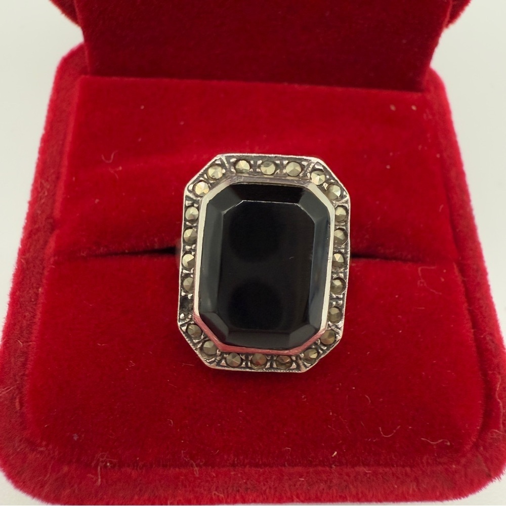 Art Deco 925 Silver Cocktail Ring in Black Accent and Marcasite Size